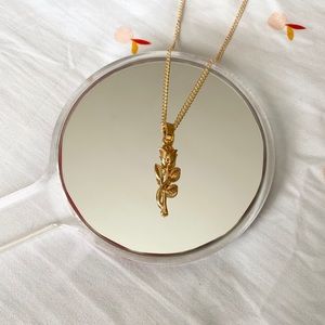 rose necklace | gold